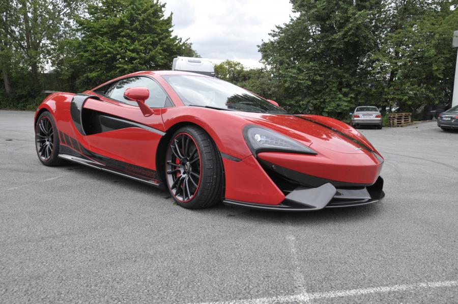  McLaren 570S by Manhart Racing 2017 года  (фото 2 из 4)